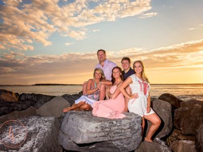 destin beach photography family on rocks