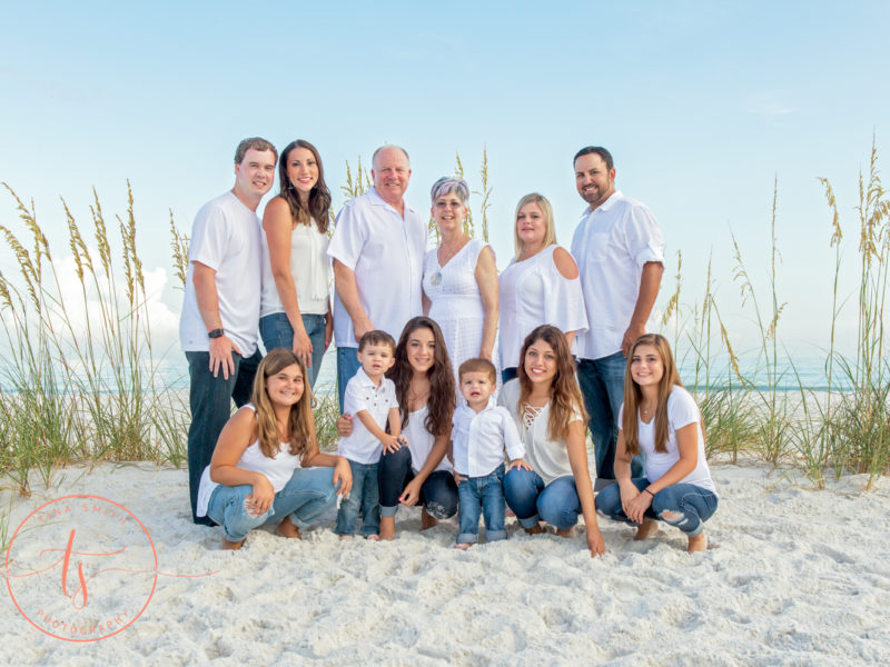 Jandrew and Extended Family - Beach Portrait Session in Destin, FL ...