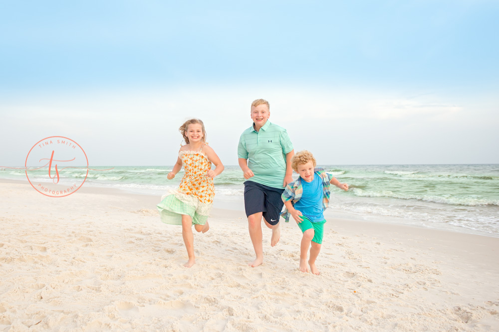 rosemary beach photographer children running on the beach